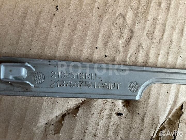 Накладка бампера правая DAF XF 106 2018 2132519