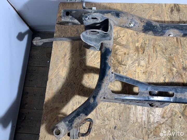 Балка подвески задняя Volkswagen Golf 1K BSE 2008