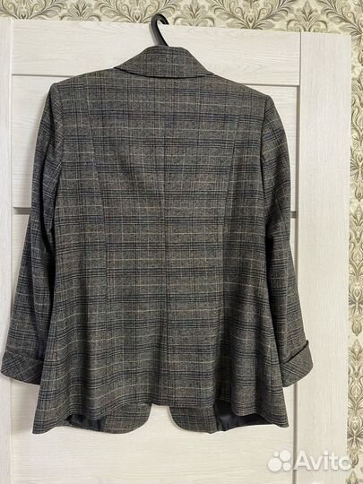 Пиджак женский 48 размер