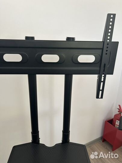 Стояка под тв