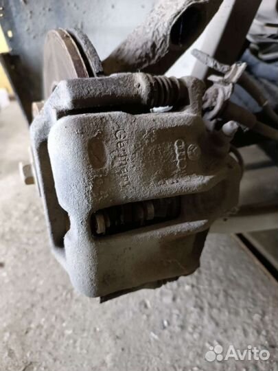 Передние суппорта Volkswagen Passat B5