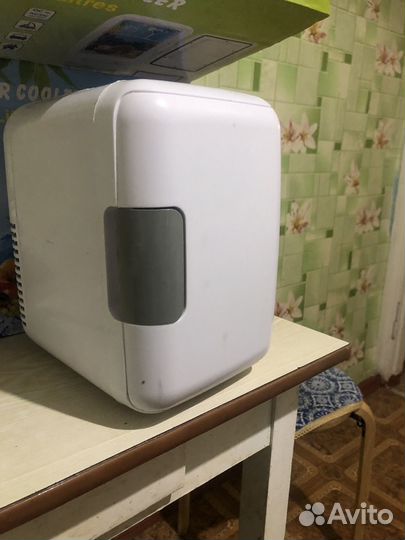 Дорожный мини холодильник