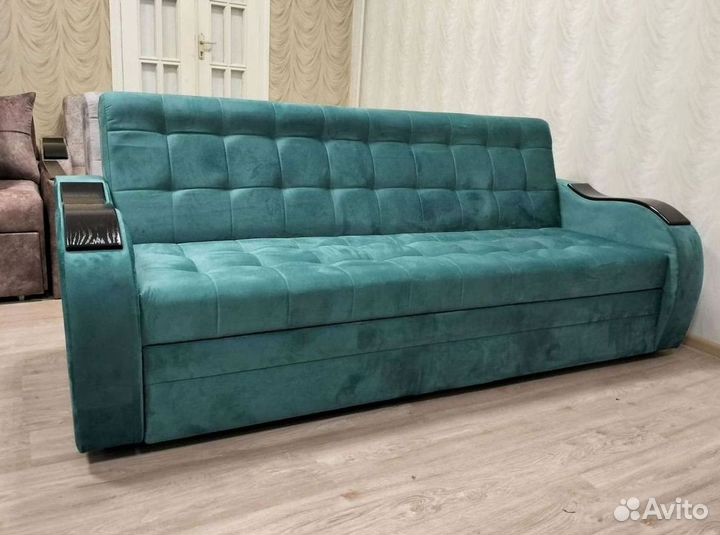 Прямой диван в наличии