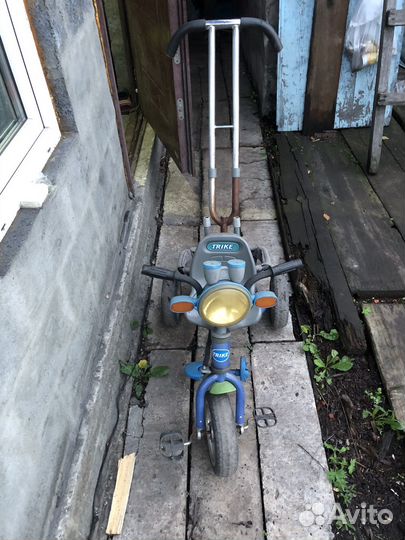 Детский трехколесный велосипед