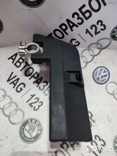 Клемма акб плюс Audi A4 B8