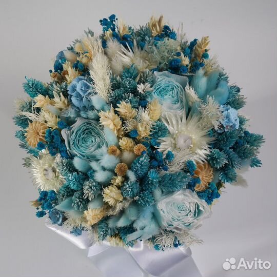 Шляпная коробочка из сухоцветов/букет цветов