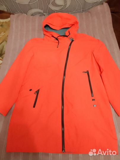 Ветровка женская