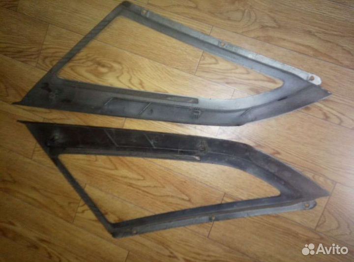 Молдинг накладка задней форточки ваз 2110