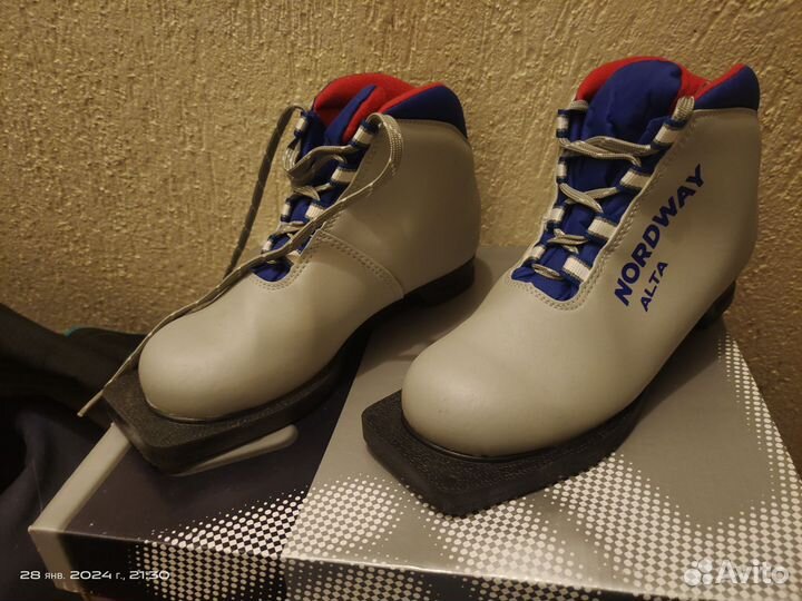 Лыжные ботинки nordway детские 34 размер