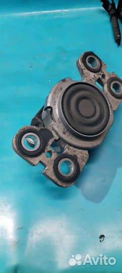 Опора кпп Land Rover Range Rover evoque L538