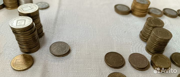 Юбилейные монеты