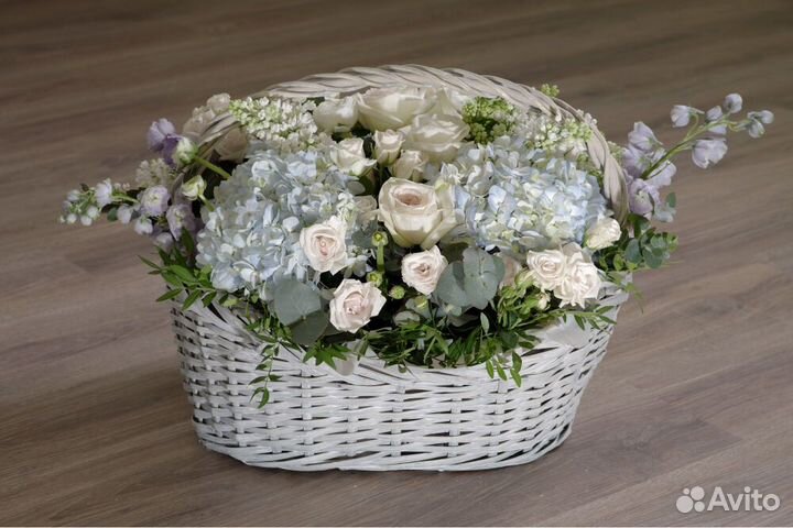 Доставка букетов и цветочных композиций