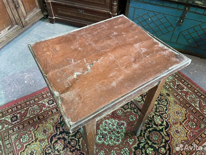 Столик старинный под реставрацию