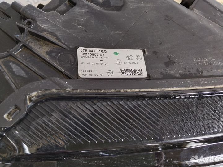 Фара правая Skoda Karoq