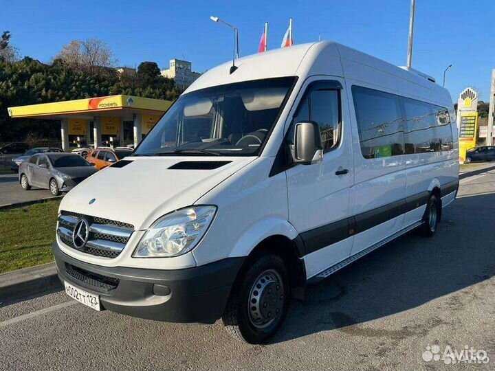Аренда микроавтобуса с водителем Mersedes Sprinter