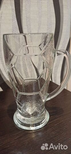 Пивные кружки и бокалы