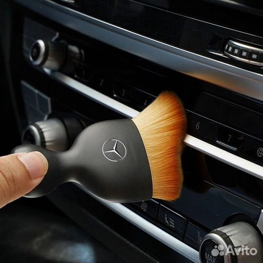 Мягкая щетка для чистки салона авто mercedes-benz
