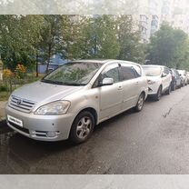 Toyota Ipsum 2.4 AT, 2001, 310 000 км, с пробегом, цена 580 000 руб.