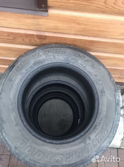 Bridgestone Dueler H/T 265/65 R17