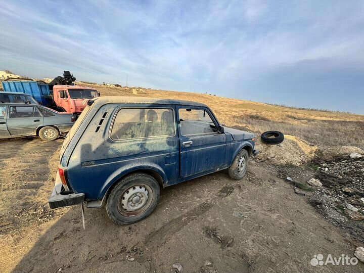 В разборке нива 21213