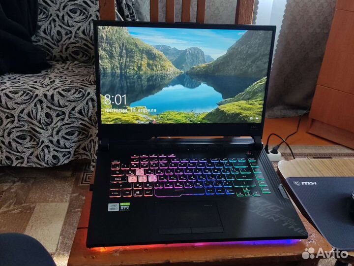 Asus ROG strix G512LW