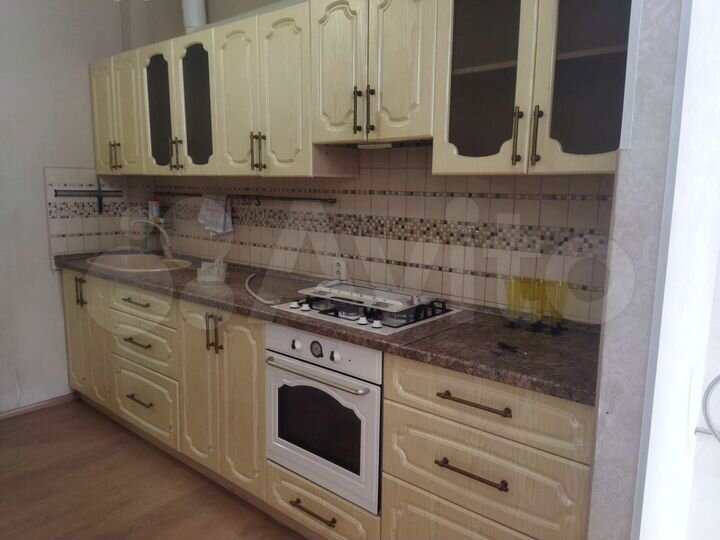 2-к. квартира, 46 м², 1/3 эт.