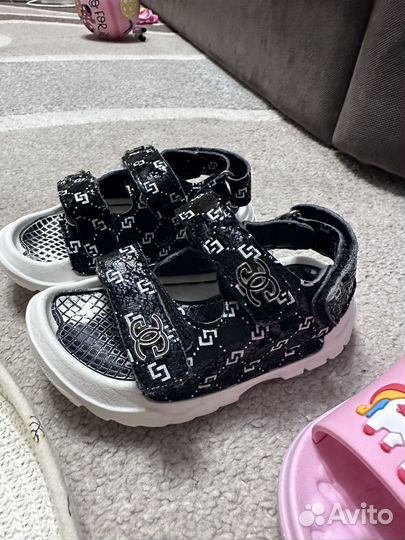 Обувь для девочки 22