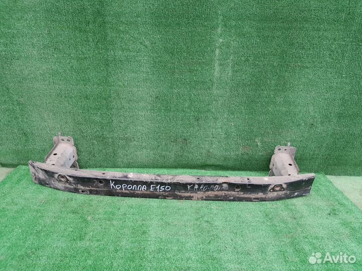 Усилитель переднего бампера Toyota Corolla