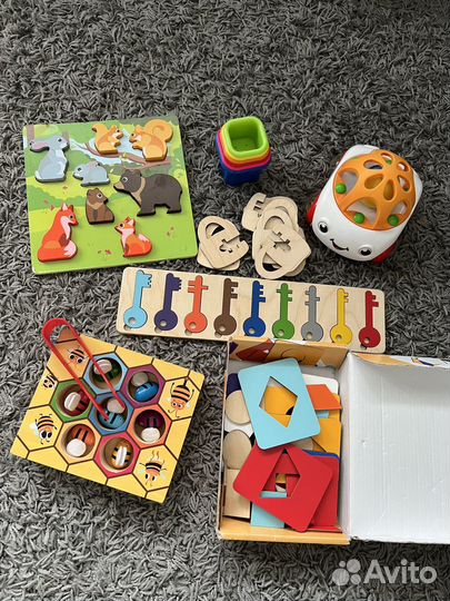 Развивающие игрушки пакетом