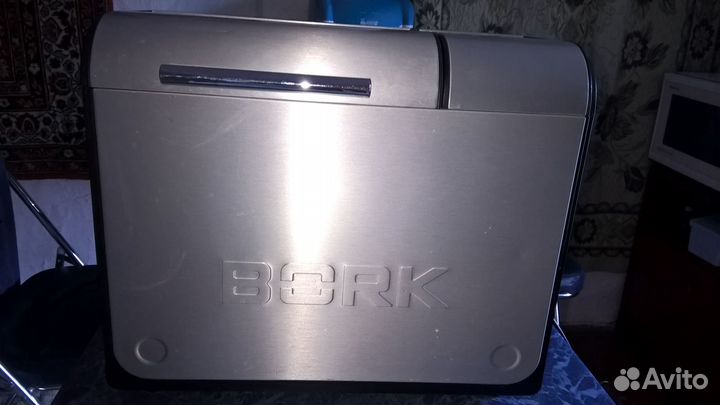 Продаю хлебопечь bork X-500