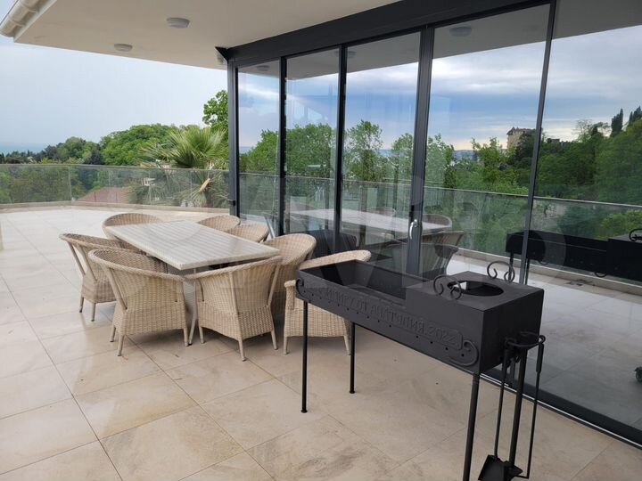 Апартаменты-студия, 100 м², 1/2 эт.