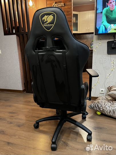 Компьютерное кресло Cougar