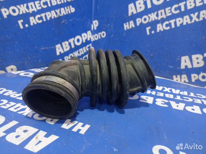 Гофра воздушного фильтра Ford Focus 3 хэтчбек iqdb