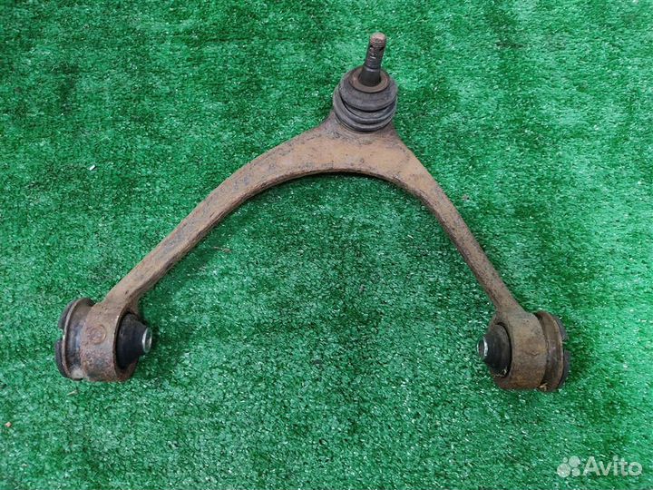 Рычаг передний левый верхний Lexus GS300 (S160) 2