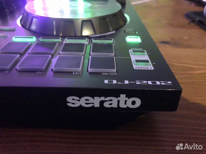 Dj контролер roland DJ 202