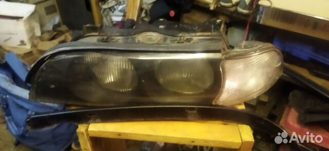 Фара бмв Е39 левая/ ресничка фары бмв левая б/у