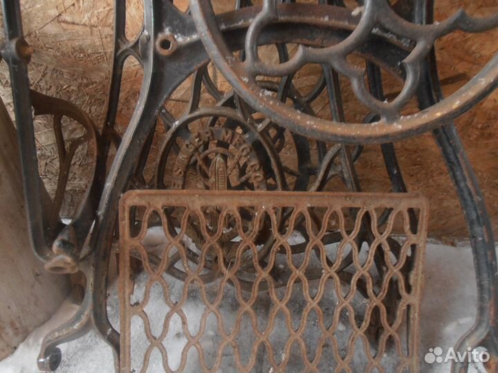 Станины от швей машин Зингер Подольск