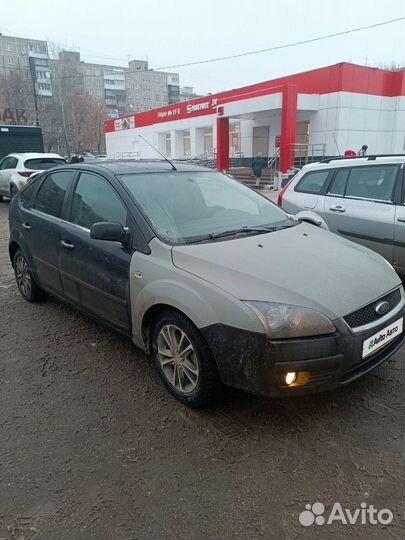 Ford Focus 1.4 МТ, 2006, битый, 150 000 км