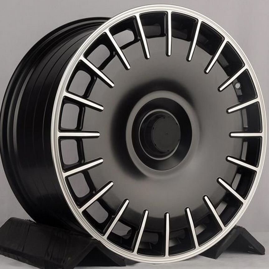 RGW MH148 : 9,5x20 5*112 Et:43 Dia:66,6 Matt Black Machined Lip