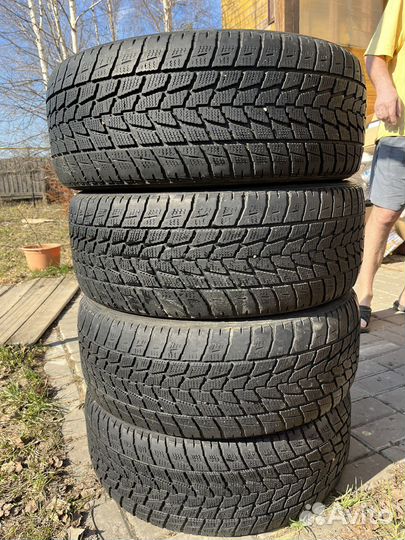 Toyo 330 235/55 R17 99T