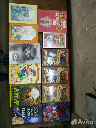 Продам книги