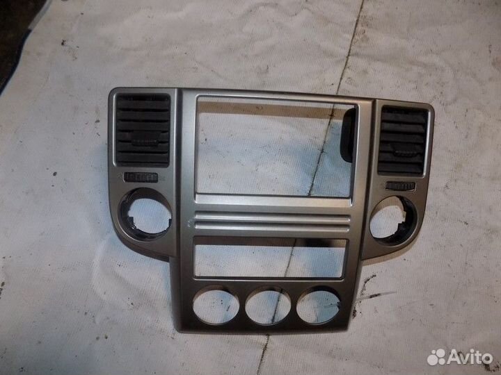 Консоль X-Trail (T30) 2001-2006