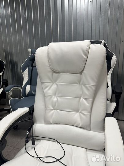 Офисное кресло