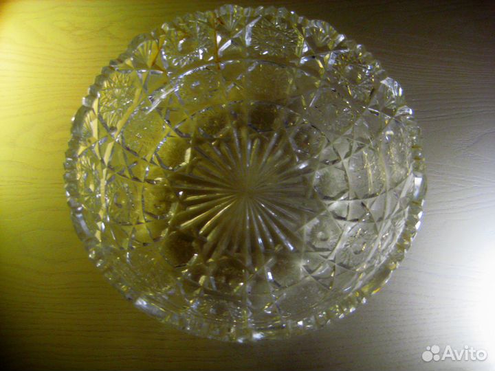 Хрустальная ваза