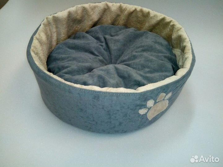 Лежанка для кошек