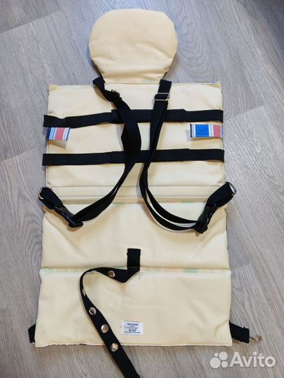 Универсальное сиденье The willi lili baby buddy