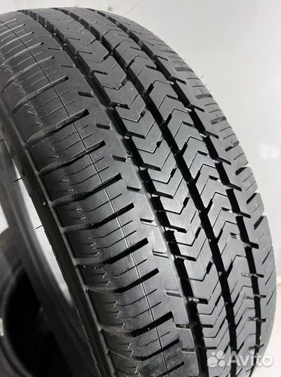 Michelin Agilis 51 215/65 R16