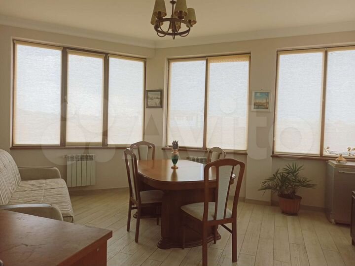 Коттедж 370 м² на участке 30 сот.