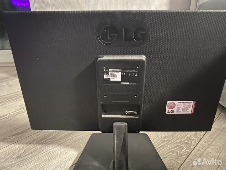 Монитор LG