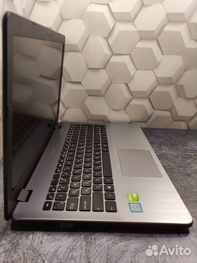 Игровой Asus 2018 г.в intel 8-пок/Nvidia 2GB/SSD